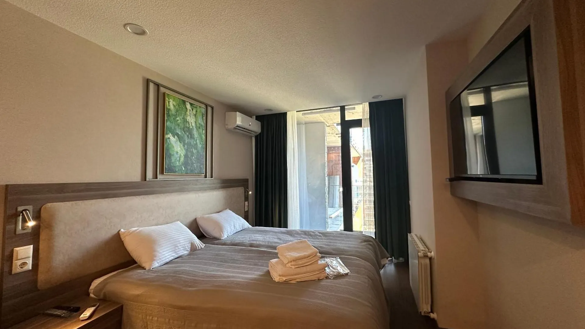 Cozy Apartments With Mountain View Adlia Street Batumi
