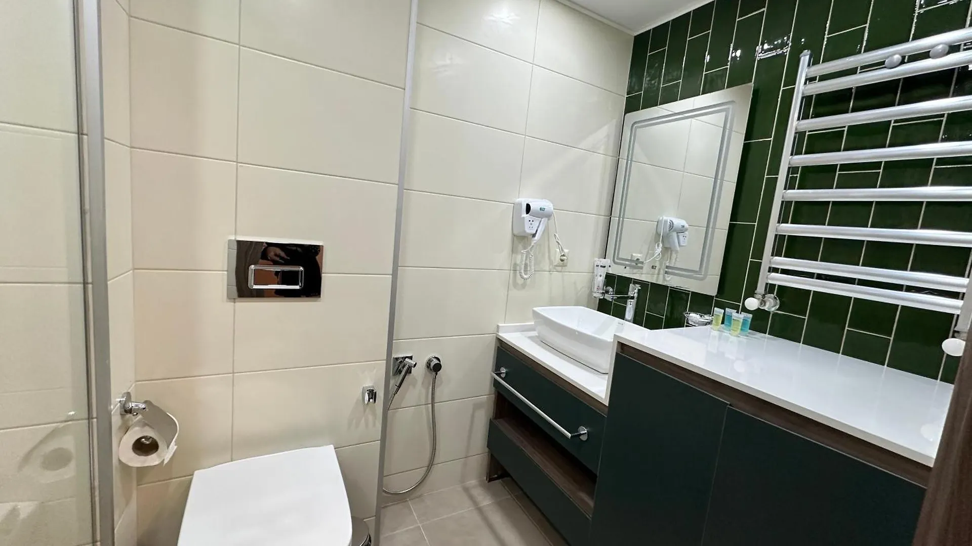Cozy Apartments With Mountain View Adlia Street Batumi