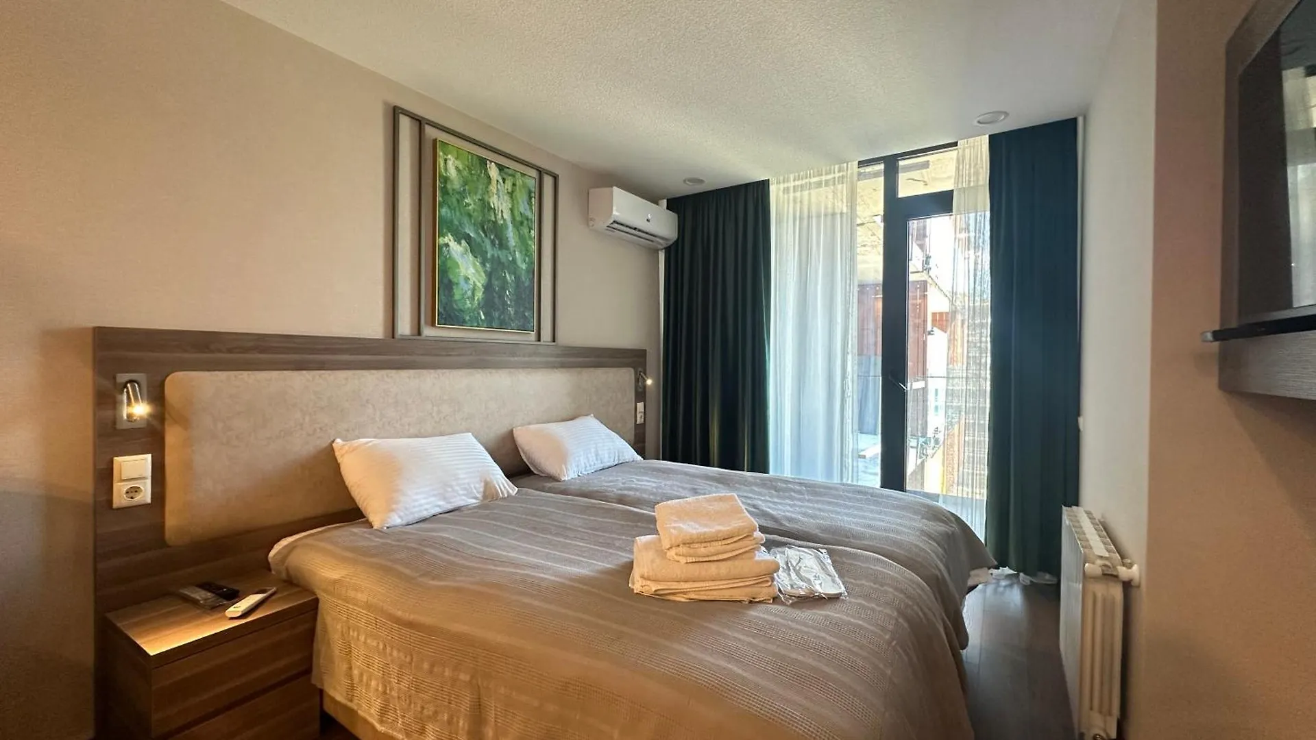 Cozy Apartments With Mountain View Adlia Street Batumi